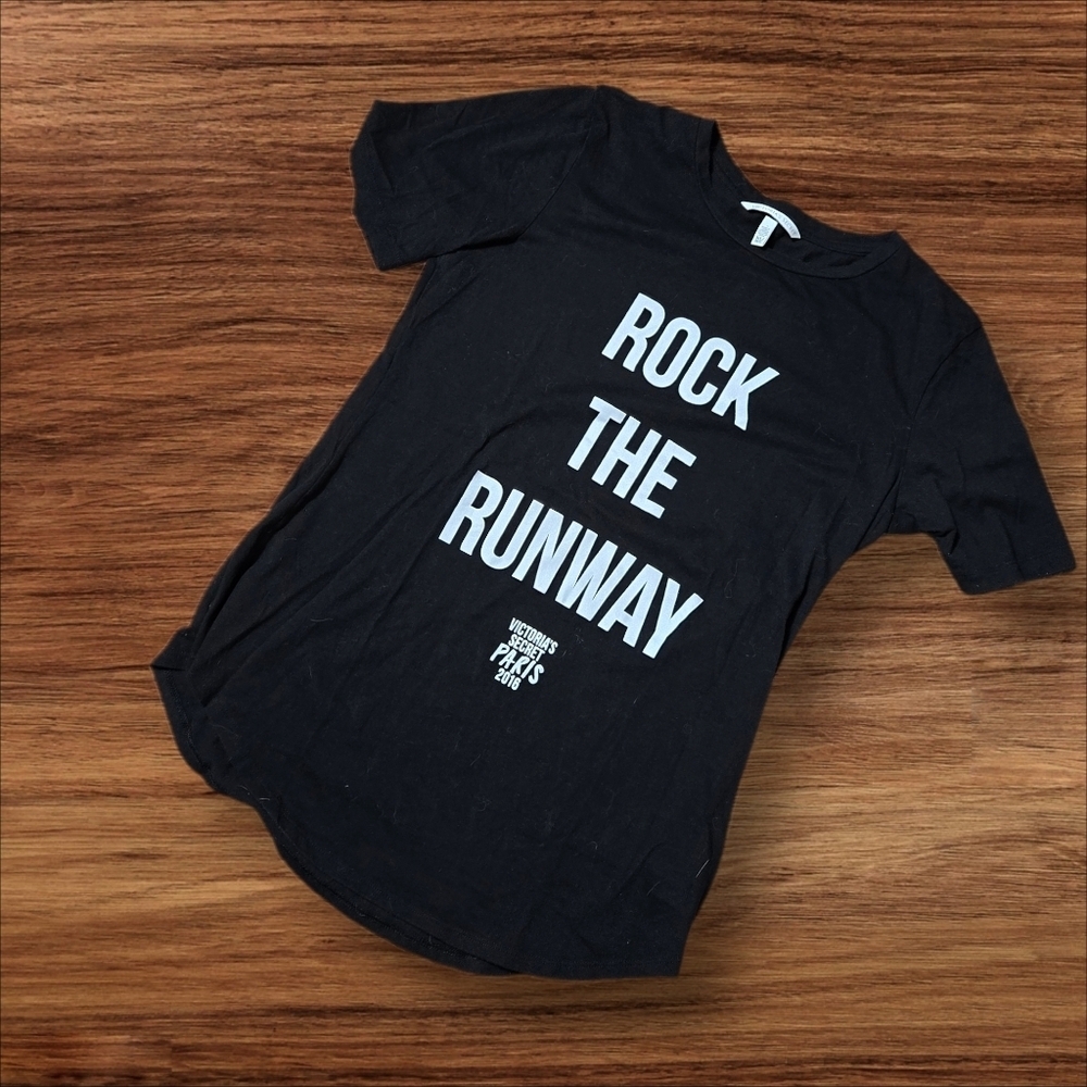 Victoria's Secret Rock The Runway 2016 Black Graphic Tee Shirt